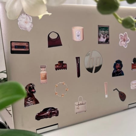 ملصقات ذهبي