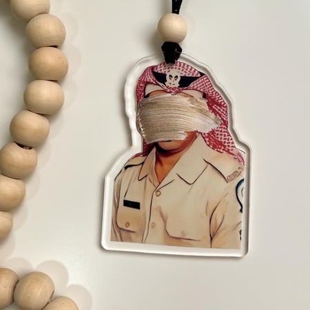 تعليقة سيارة فخمه