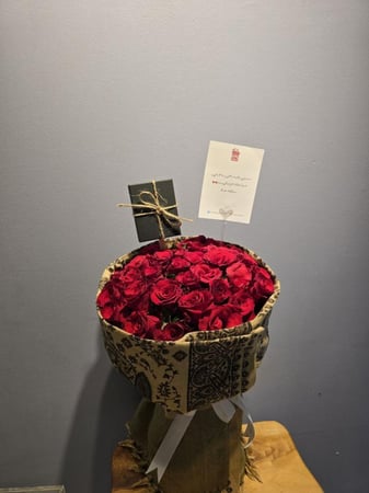 باقة ورد طبيعي 40 وردة وسلسلة  -  رقم المنتج AAQ0420