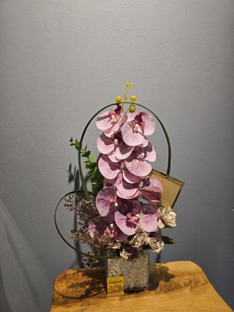 فازة ورد صناعي رقم المنتج AAQ031