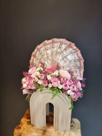 مجسم اكريلك مواليد ورد صناعي 44163