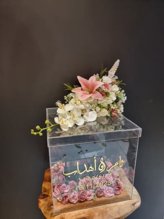 مجسم اكريلك مواليد ورد صناعي 44136