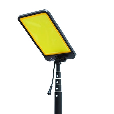 لمبة السنارة السوداء R24