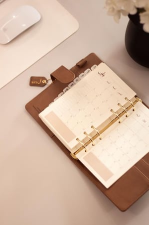 أجندة 2026م - تشمل السنتين الهجرية 1447 - 1448 هـ .. PERSONAL SIZE - لون بني فاتح