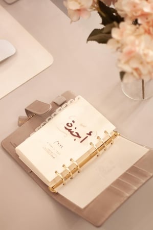 أجندة 2026م - تشمل السنتين الهجرية 1447 - 1448 هـ .. PERSONAL SIZE - لون رمادي