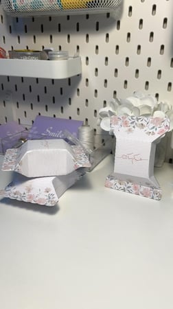 بوكس بشكل حلاوة عيدكم مبارك