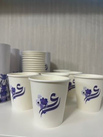 طباعه لوقو على الاكواب