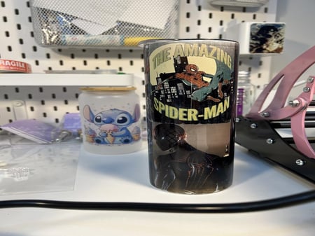 مق بتصميمكم الخاص