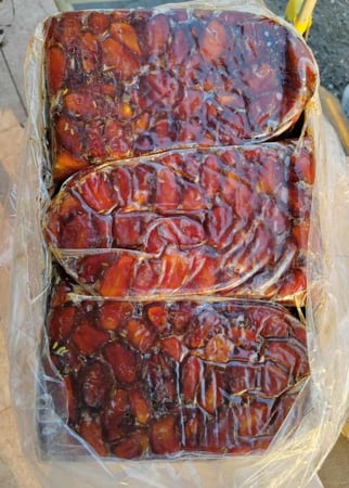 تمر خلاص الأحساء بدون إضافات إنتاج موسم 2025, كبس يدوي ،9 كيلو ،عبوات 1 كيلو