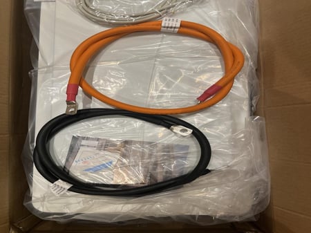 بطارية ليثيوم 24 فولت 200 أمبير