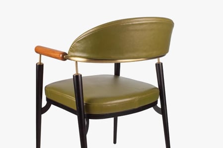 كرسي جلدي فاخر