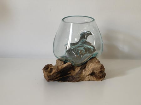 مزهرية زجاجية شفافة