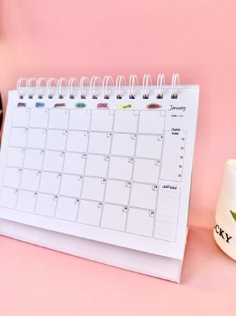 تقويم مكتبي ميلادي - تصميم فنون