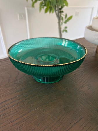 ستاند اخضر وسط