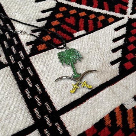 تعليقة سيفين و نخله