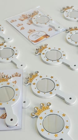 12 مرآة التاج