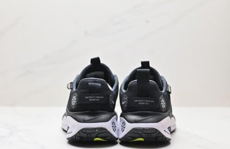 حذاء نايك زوم اكس Nike React x