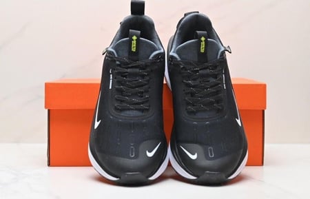 حذاء نايك زوم اكس Nike React x