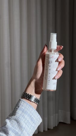 تونر للوجه لعلاج المسام وتفتيح البشره