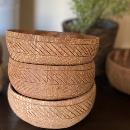 زبدية كبيرة مزخرفة