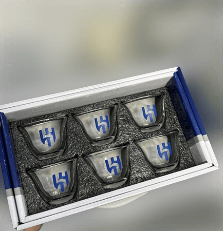 ٦ فناجين قهوه