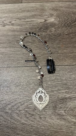 خصلة السلسله مقاسها 29 سم