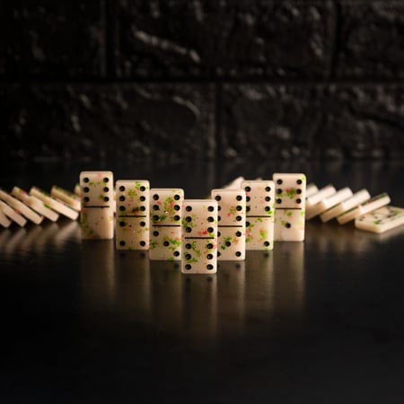 لعبة دومينو فريدة
