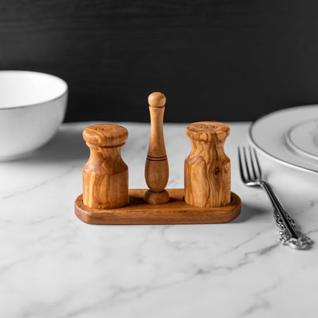 ملَاحة بهارات خشبية