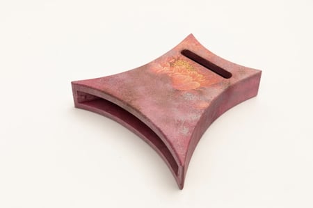 مكبر صوت برسمة الزهرة