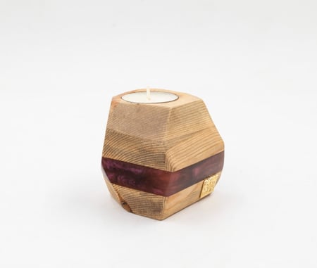 شموع من الرزن والخشب