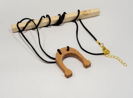 قلادة حذوة الحصان