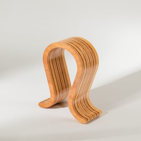 ستاند ( حامل ) سماعة خشبي