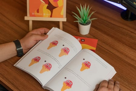 كتــاب إلستريتـور بلغة عربية  2022  كتابين)