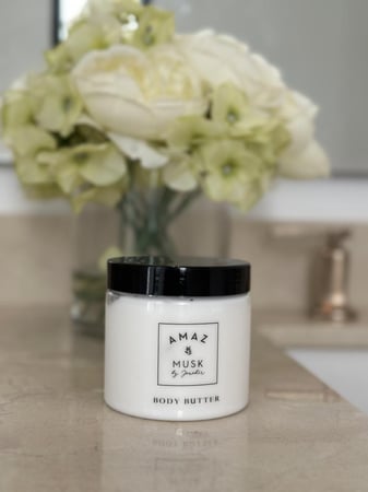 زبدة جسم مسك العنبر