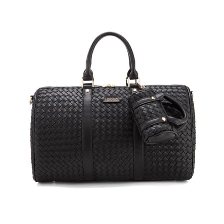 شنطة  لون أسود من لادون