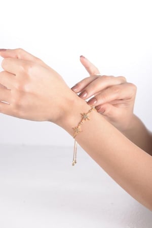 أسوارة نسائية لون ذهبي من لادون