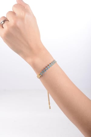 أسوارة نسائية لون ذهبي من لادون