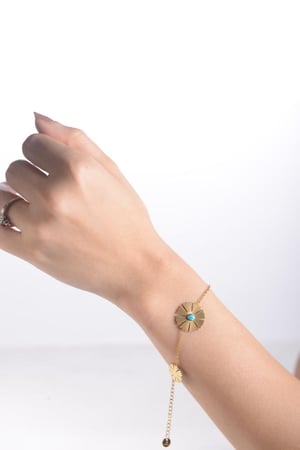 أسوارة نسائية لون ذهبي من لادون