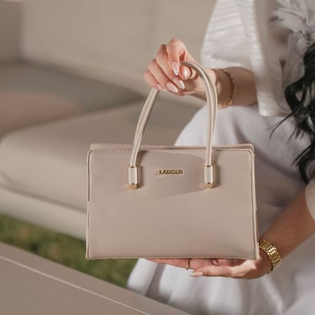 شنطة نسائية - لون أبيض - لادون