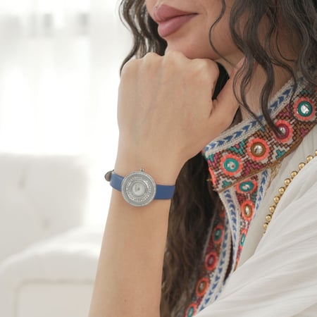 ساعة جلد زرقاء نسائي