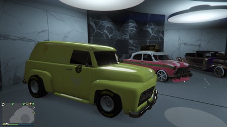 ايدي قراند والعاب ( سيارات مهكرة وملابس ونوادر )