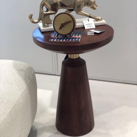 طاوله جانبيه من الخشب الفاخر