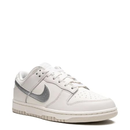 Nike Dunk Low ESS Trend sneakers