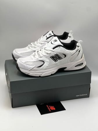 New Balance 530 logo-patch low-top