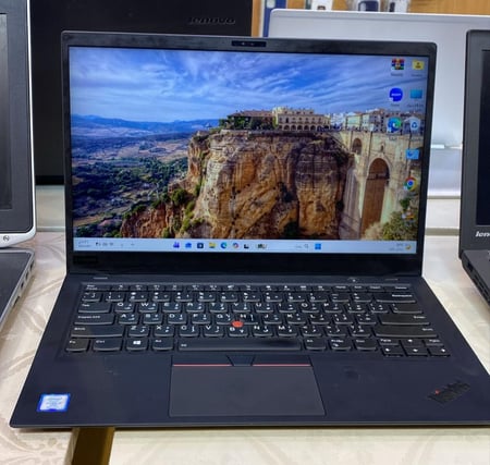 x1 carpon لينوفو اكس ون كاربون