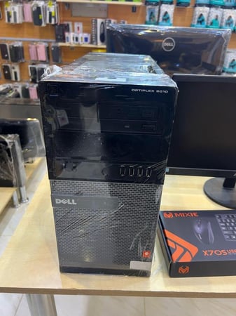 كمبيوتر مكتبي  ديل كور اي سفن مع الملحقات من همسات الابداع