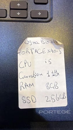 لابتوب توشيبا داينا بوك