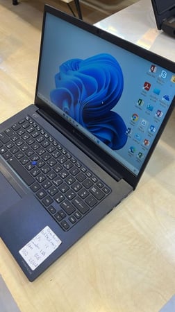 لابتوب توشيبا ديانا بوك dynabook