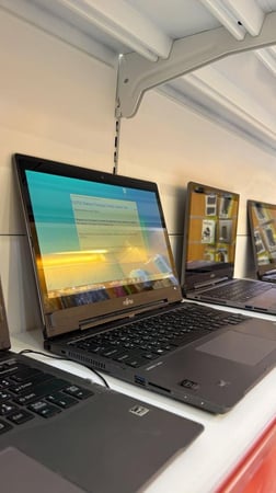 لابتوب فوجيتسو