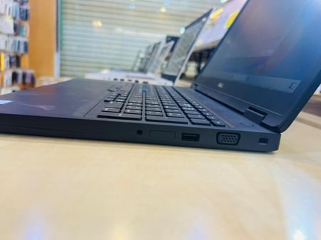 لابتوب ديل بروزيشن 3520 dell precision 3520